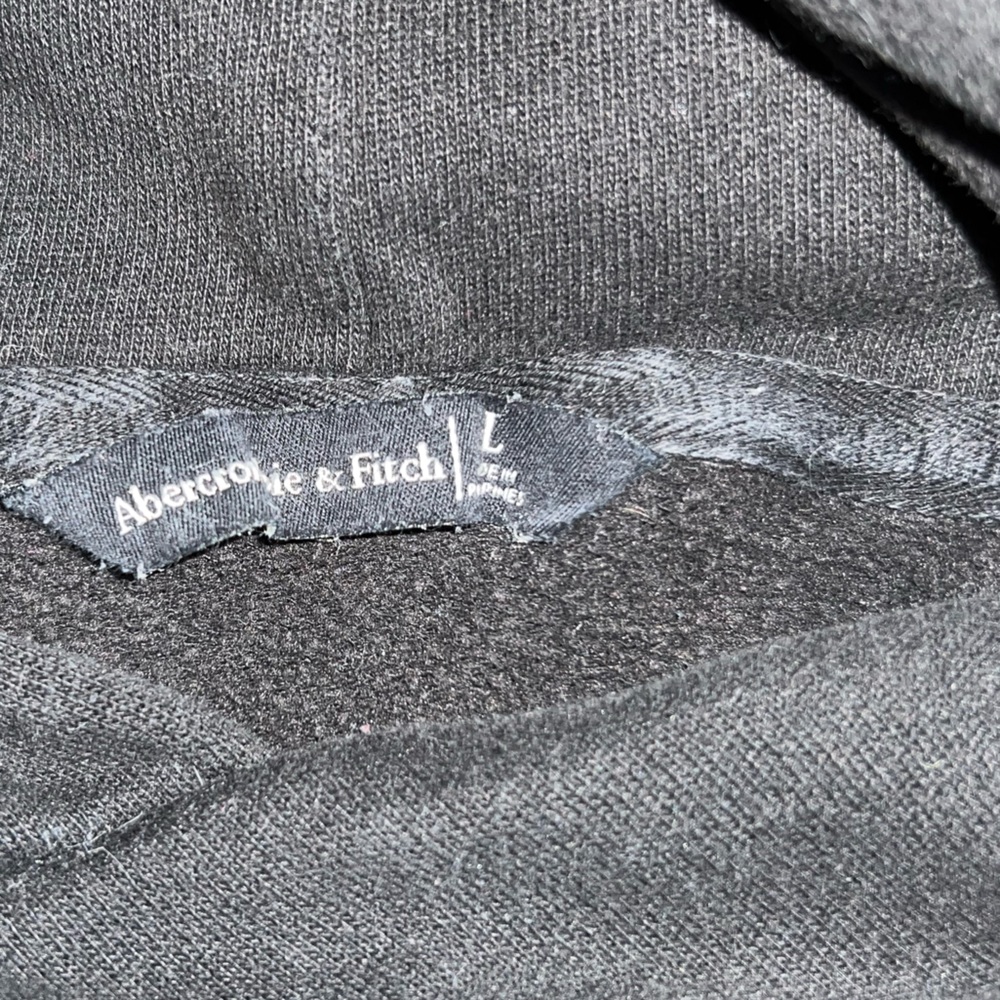 Abercrombie & Fitch cropped black hoodie